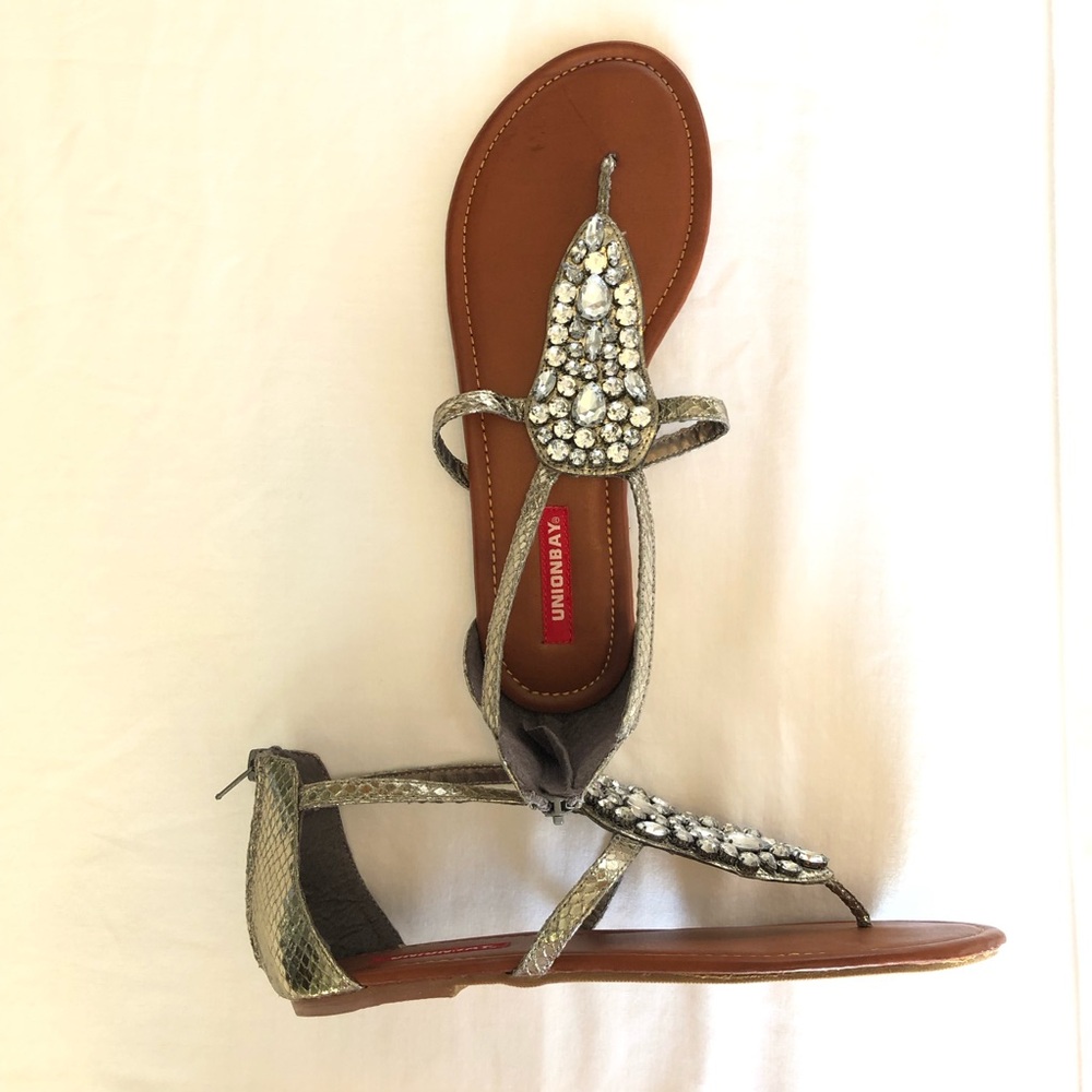 Sandals Size 9.5  Silver with Faux Crystal details  Union Bay NWOT